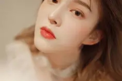 朱珠近期八卦大赏：被造谣塌房、婚姻烟火气拉满41岁依旧凭松弛感封神